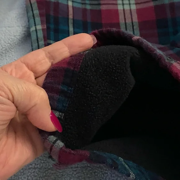 L.L. Bean fleece lined flannel pajama pants - Picture 2 of 5